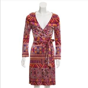 DIANE VON FURSTENBERG Wrap Dress Size 6